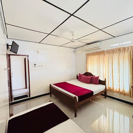 Yaarl Holiday Jaffna Exterior foto